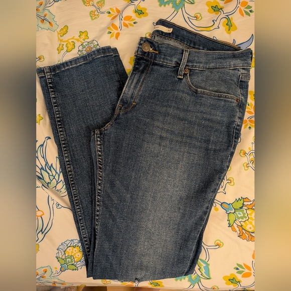 Levi's 524 Skinny Lowrise Women's Jeans - Picture 1 of 6